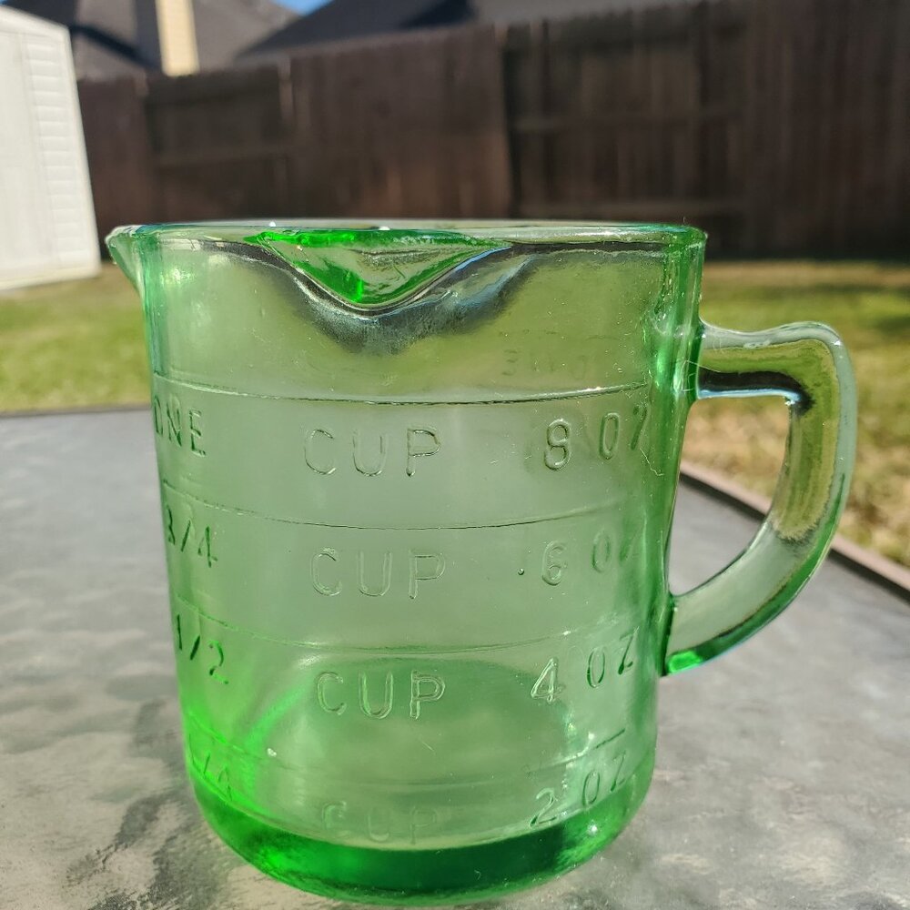 Vintage Uranium Green Depression Glass Measuring Cup.